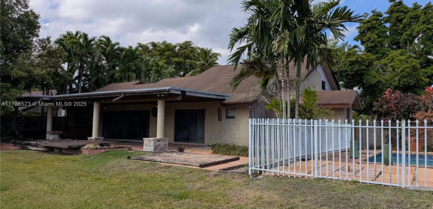Kendall Country Club Estates, 103rd Ave