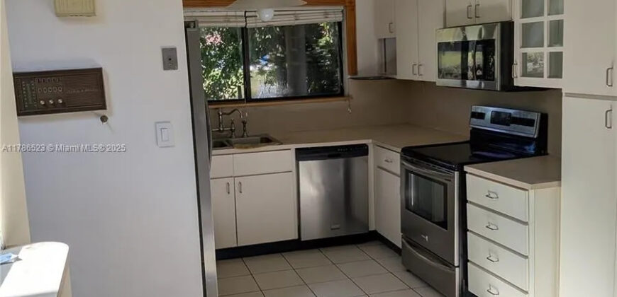 Kendall Country Club Estates, 103rd Ave