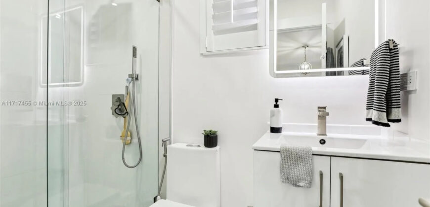 2550 SW 68th Ave, Miami, FL