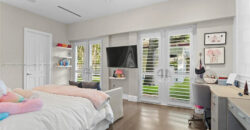 4100 Kiaora St, Miami, FL