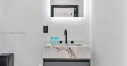 4861 SW 5th St, Miami, FL