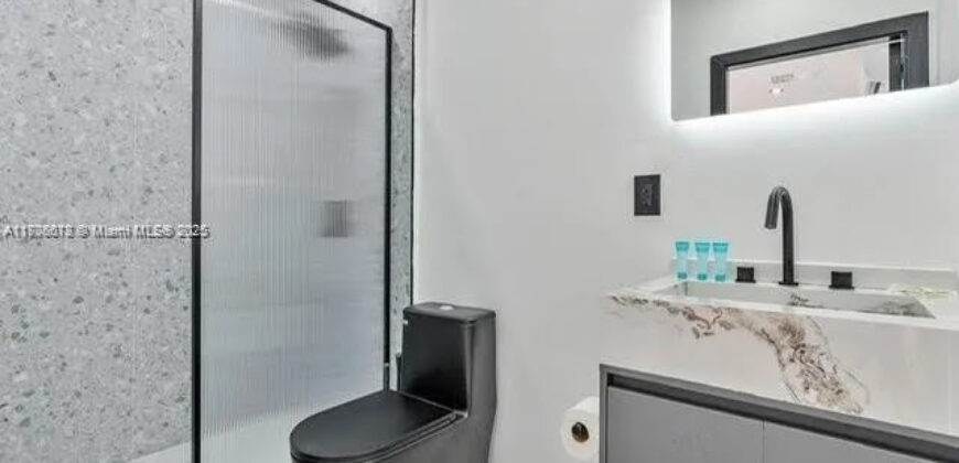 4861 SW 5th St, Miami, FL