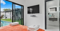 4861 SW 5th St, Miami, FL